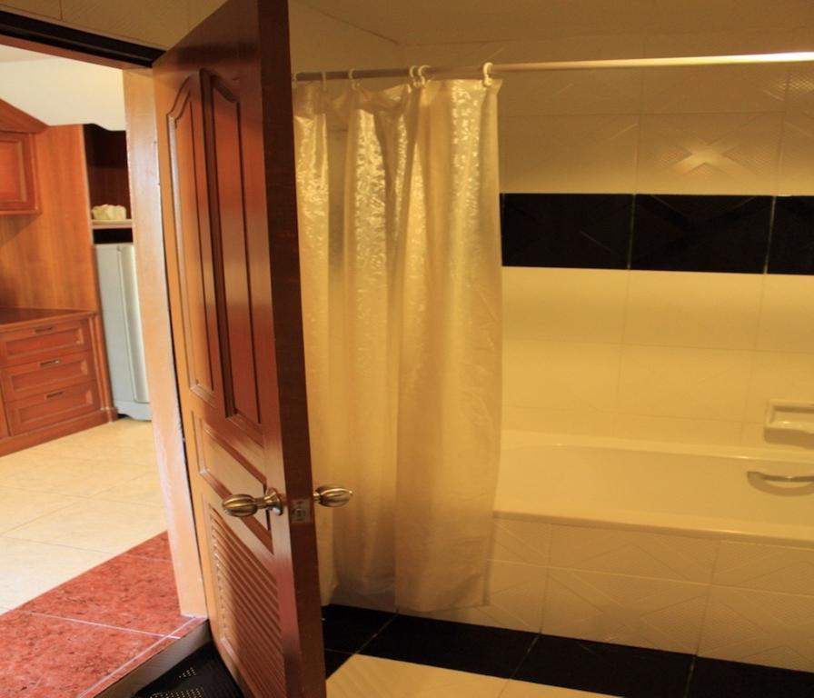 Krabi Andaman Sea Resort Ban Nong Thale Oda fotoğraf